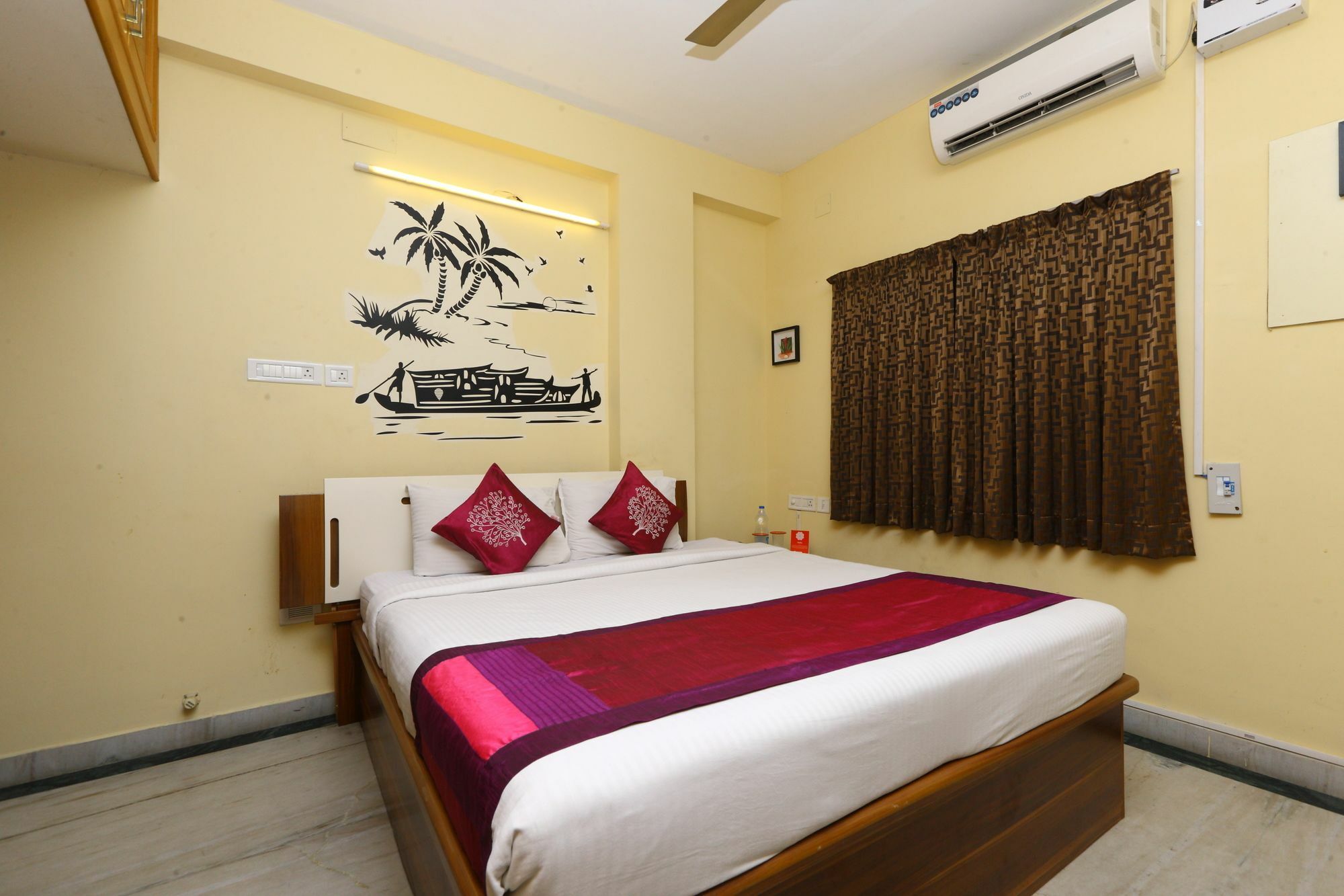 Hotel Oyo 2559 Rich Residency 2*