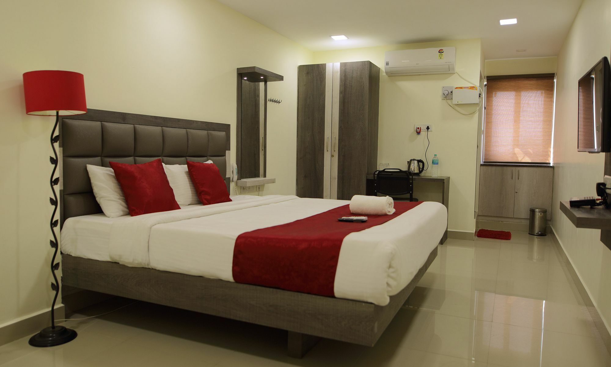 Venture Park, Omr, Thoraipakkam, Chennai Hotel