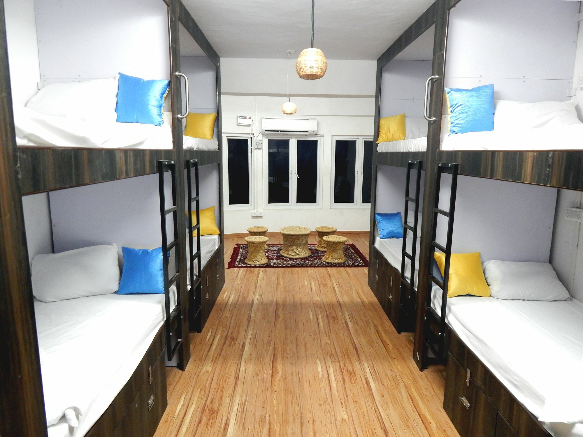 Backpackers Albergue *