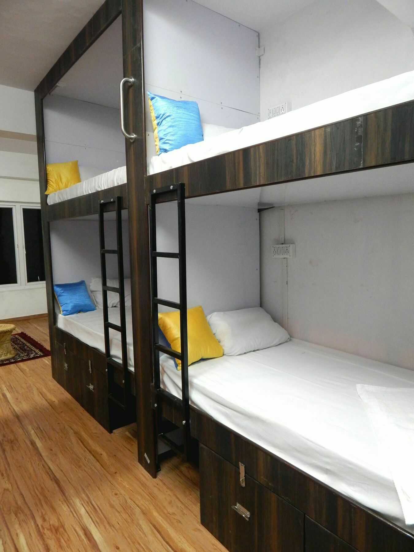 Hostel Backpackers *
