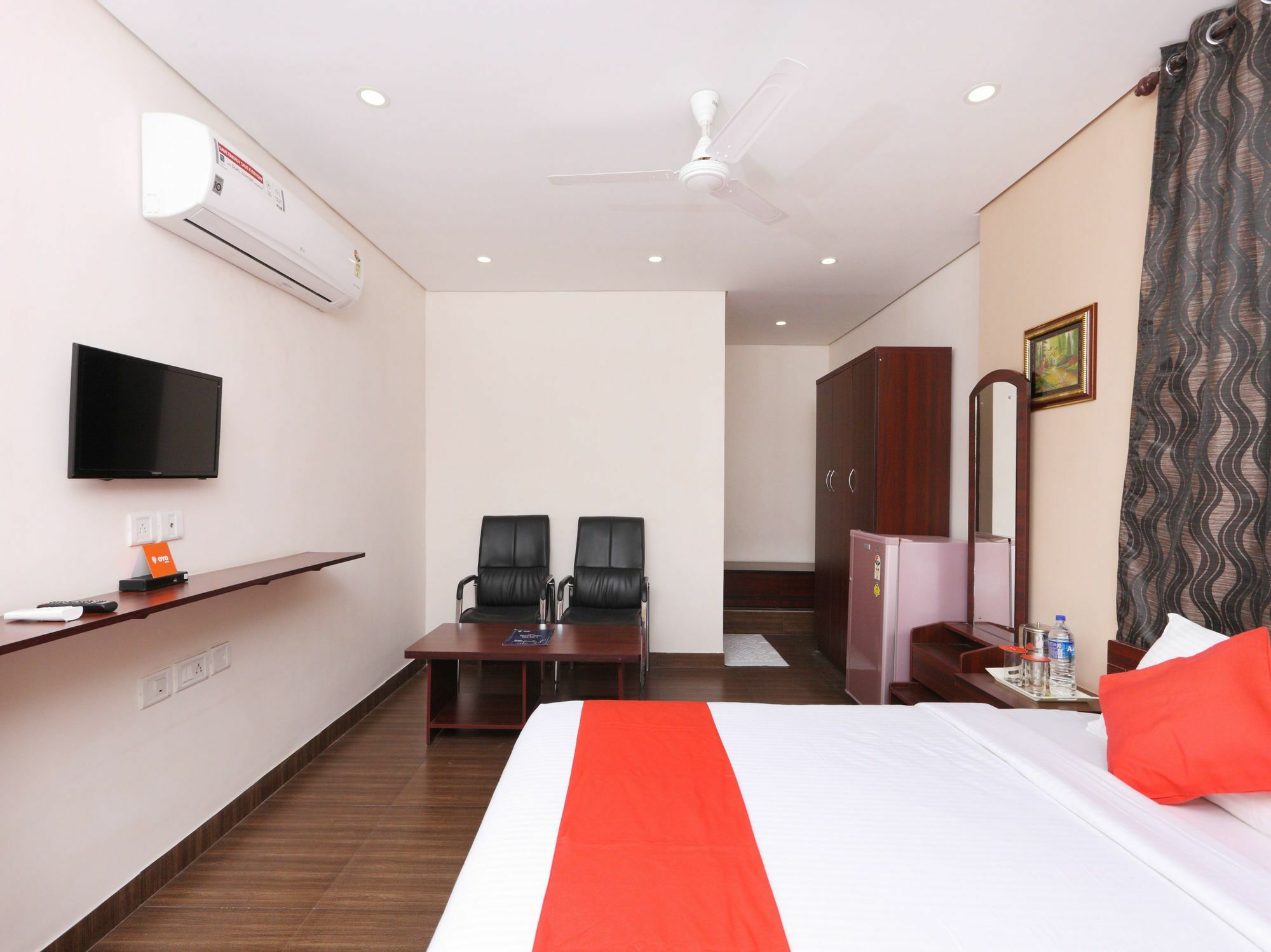Oyo 1001 Palmtree Corporate Anna Nagar Hotel 3*