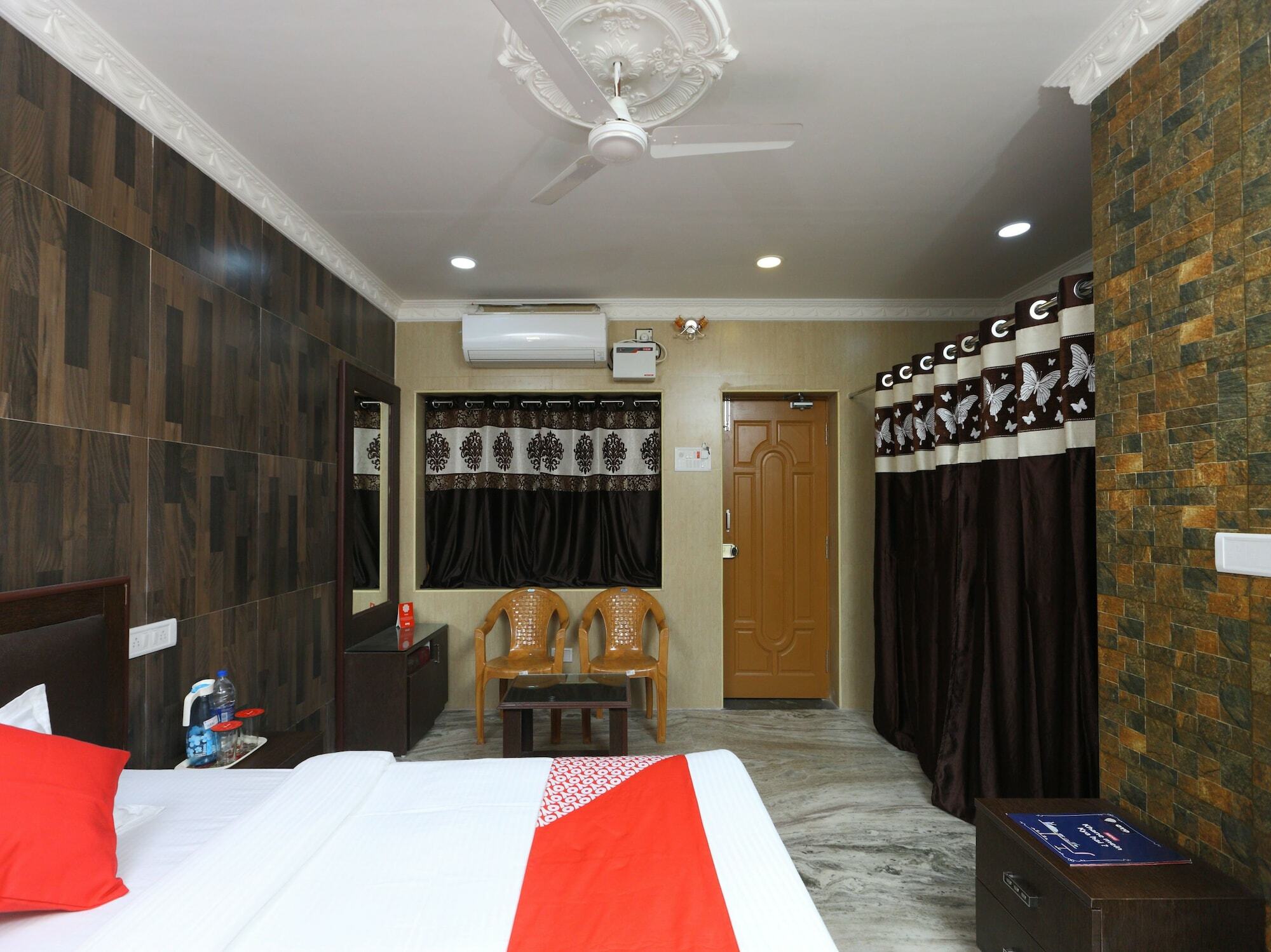 Hotel Oyo 13006 Arumbakkam 3*