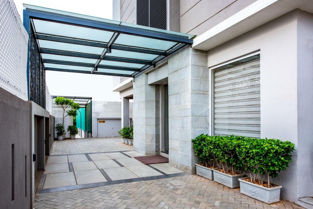 Floressa Randa, Porur Hotel Chennai