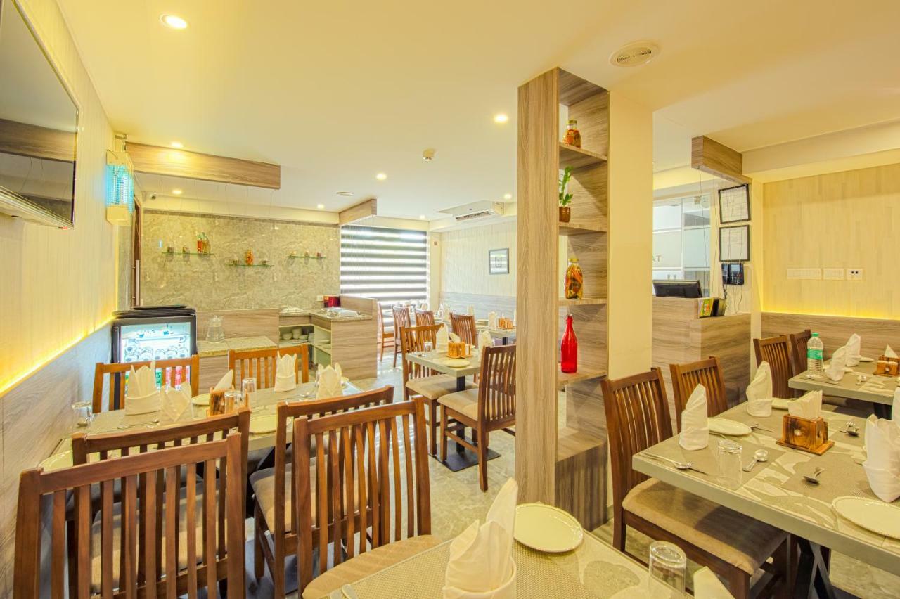 Floressa Randa, Porur 3*