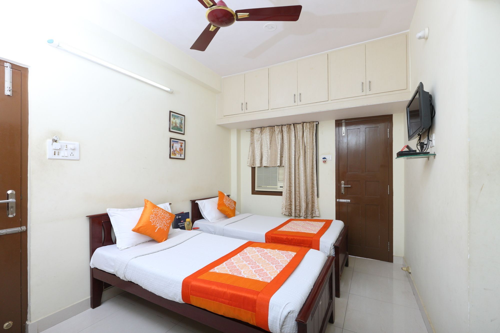 Silverkey Executive 20003 Balaji Hospital Chrompet 2*