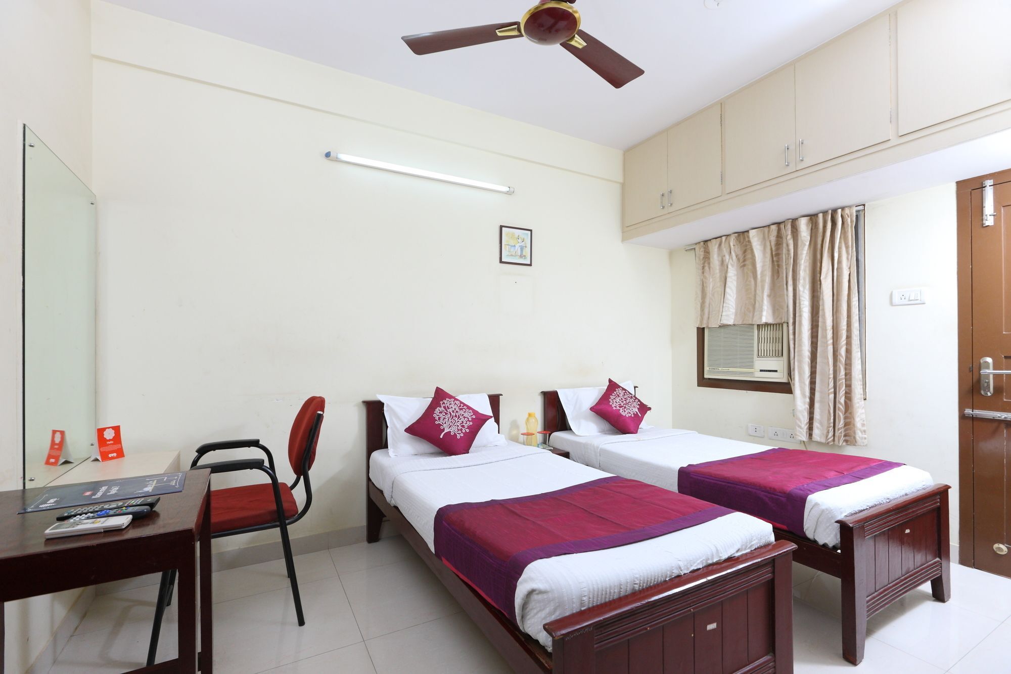 Guest house Silverkey Executive 20003 Balaji Hospital Chrompet 2*