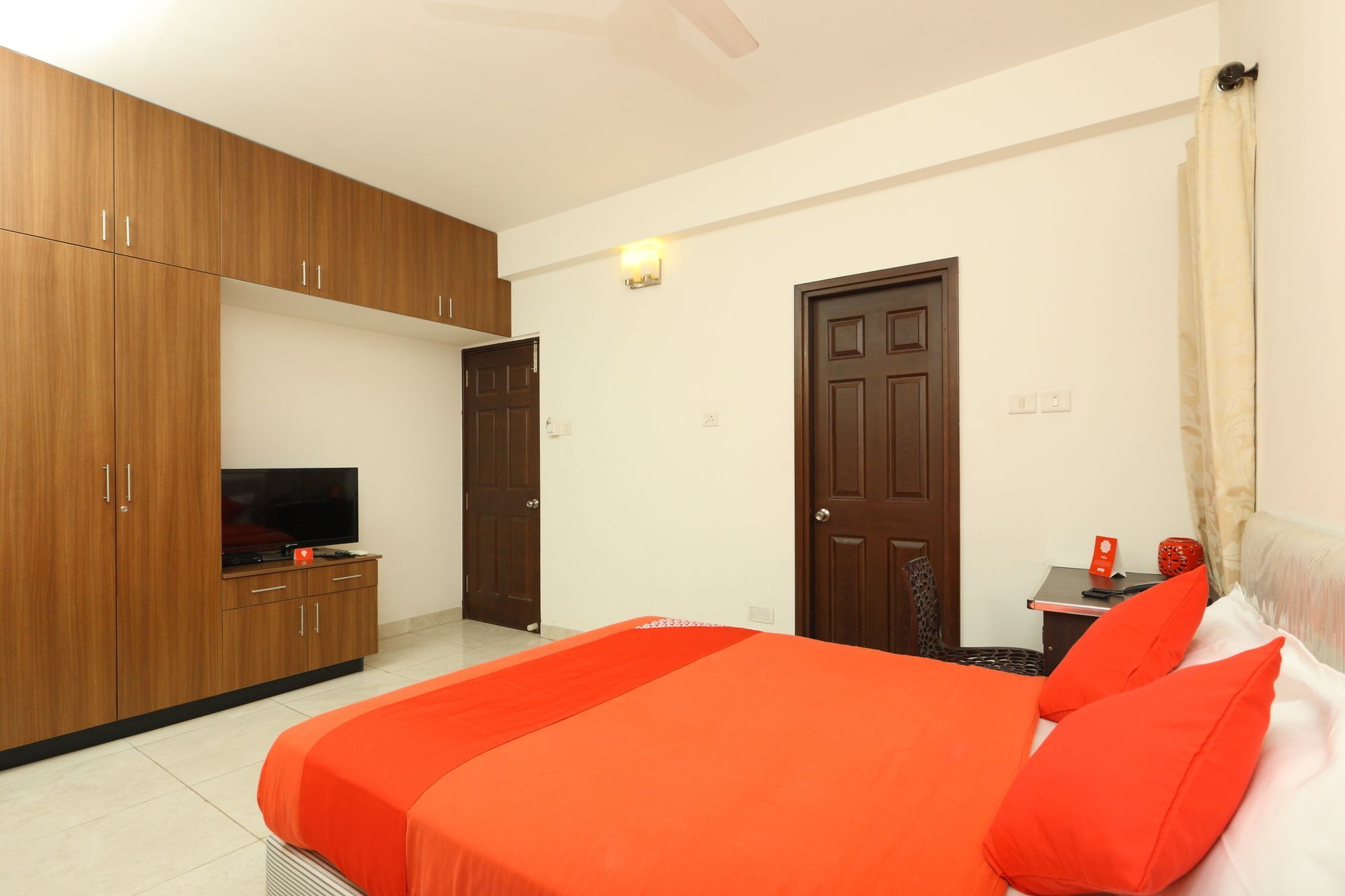 Oyo 37 Silverkey Thuraipakkam Hotel
