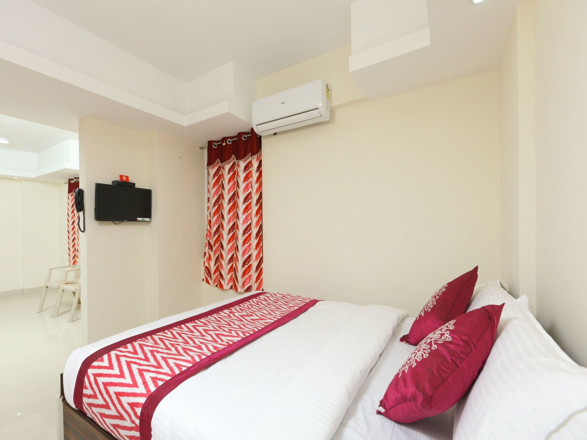 Oyo 11342 Phoenix Chennai