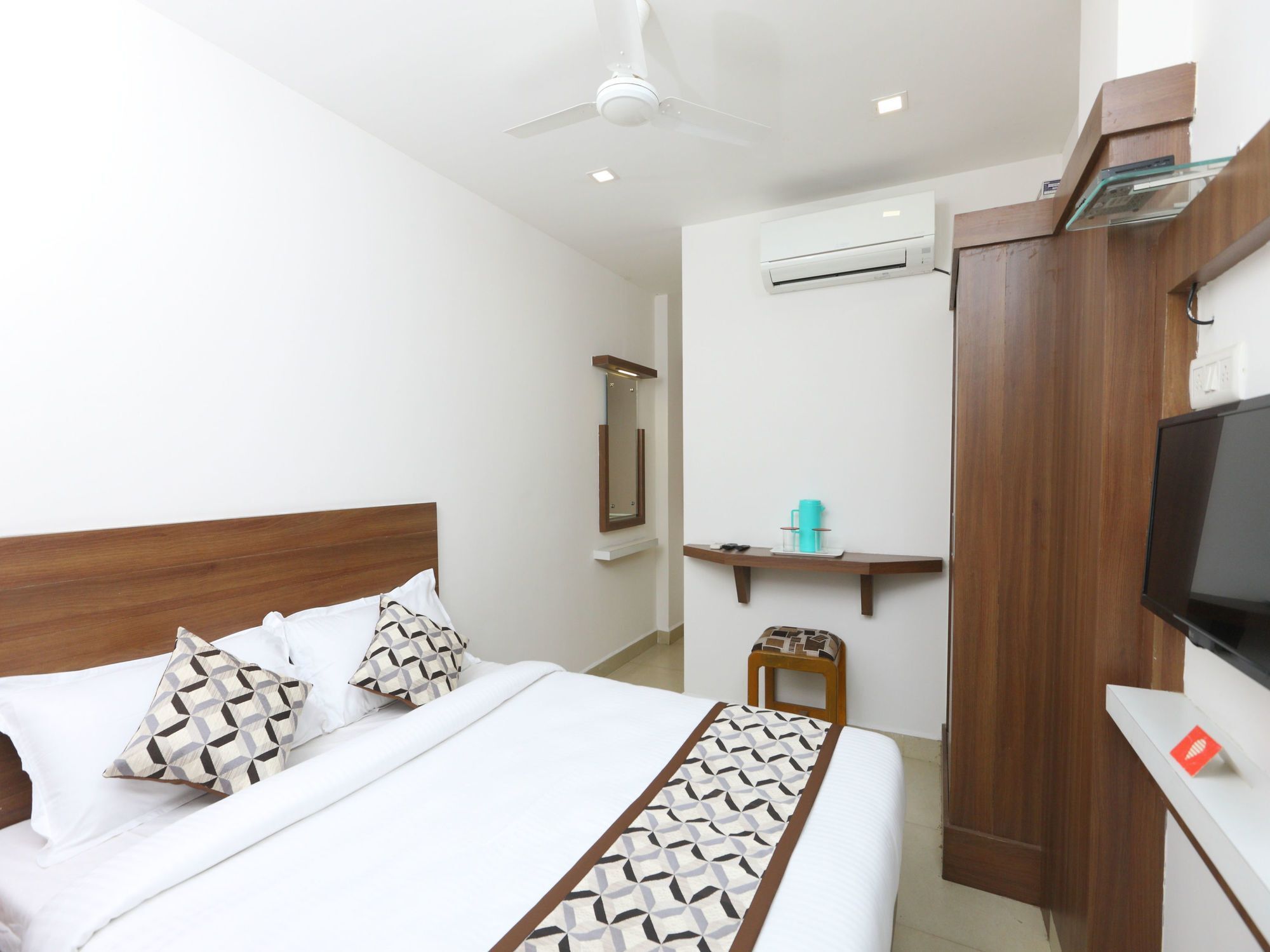 Oyo 13536 Delma Chennai