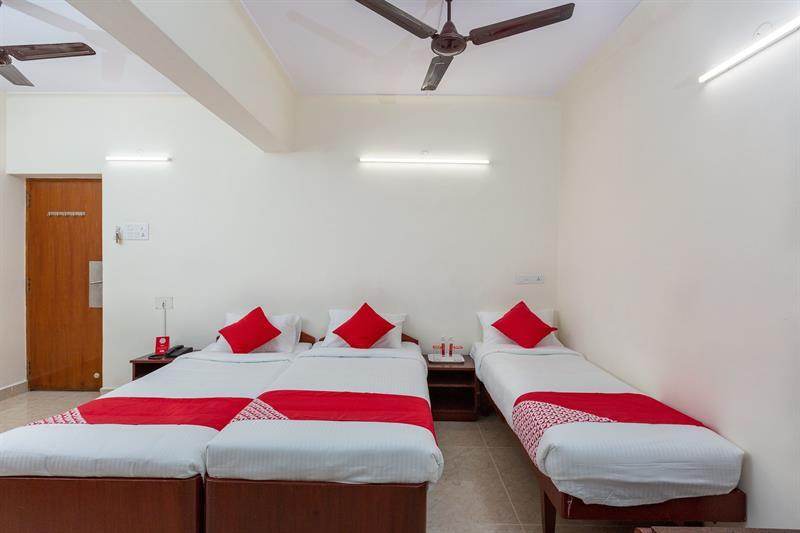 Flagship 75096 Kishore Hotel 3*