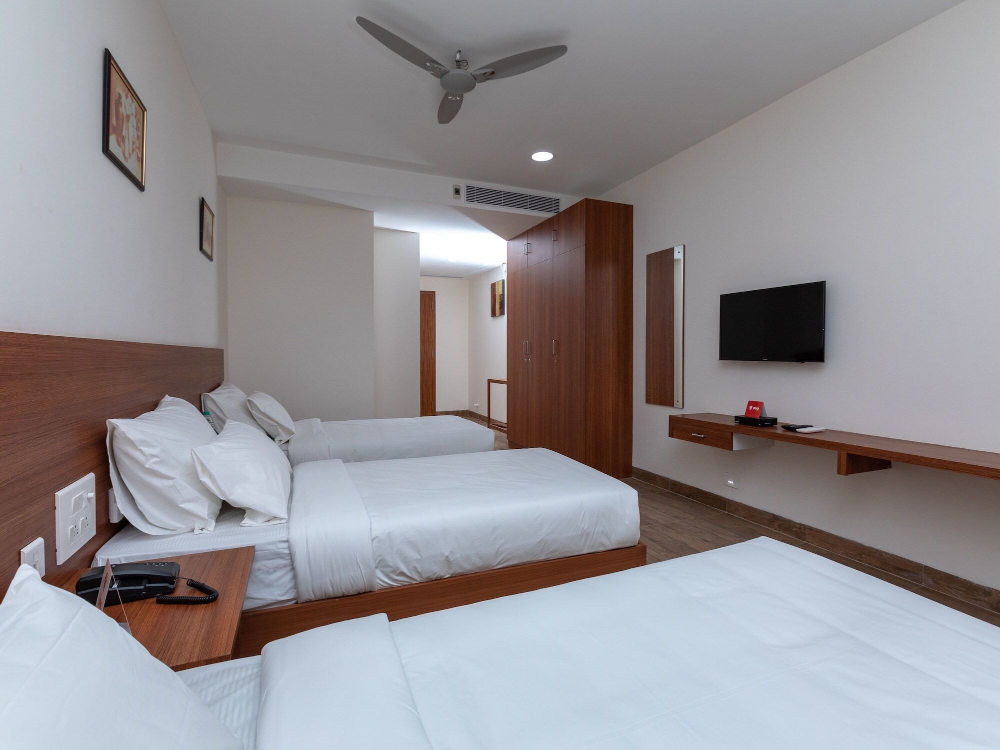 Oyo Silverkey D Square Omr Hotel 3*