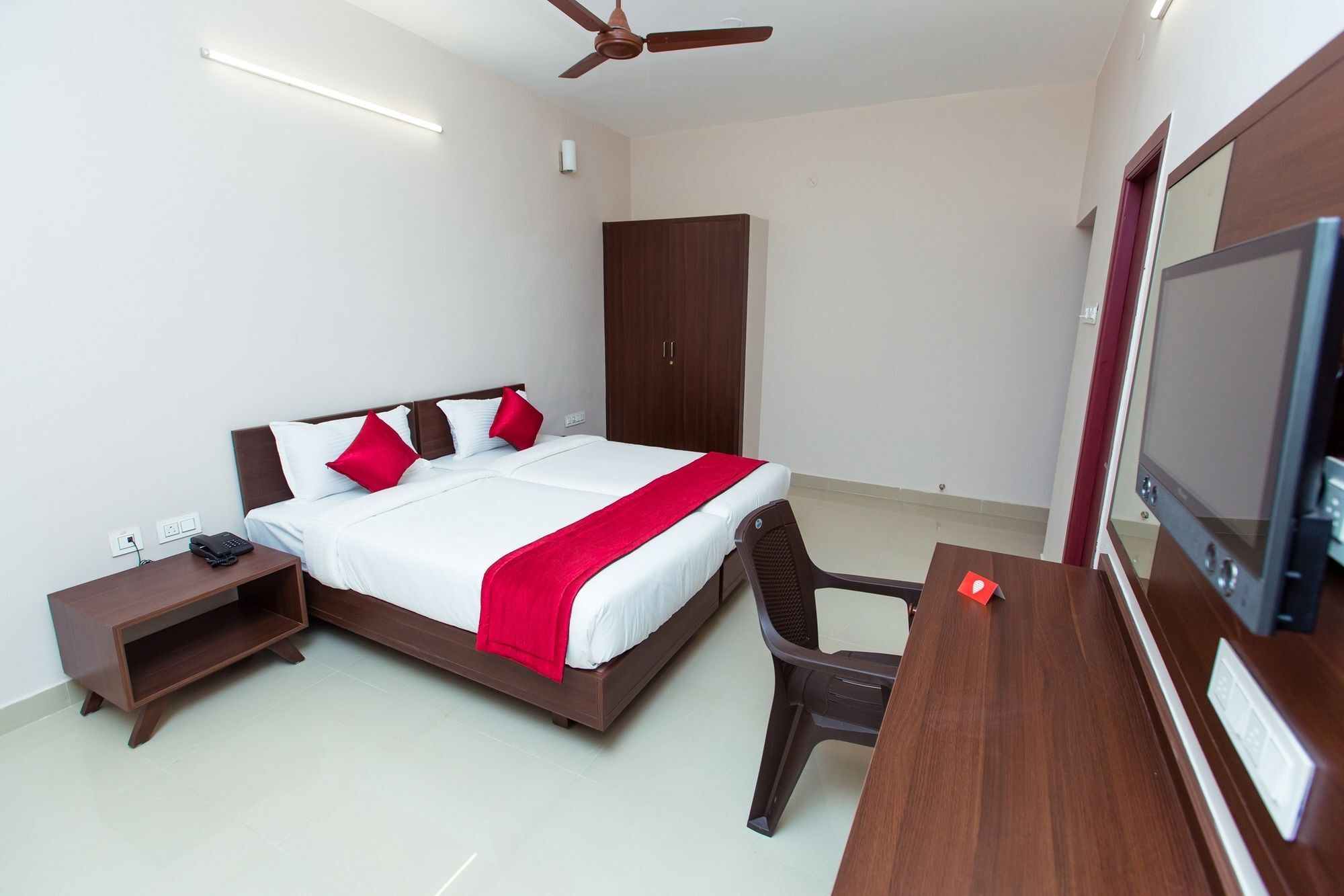 Oyo 10789 Ranga Hotel Chennai