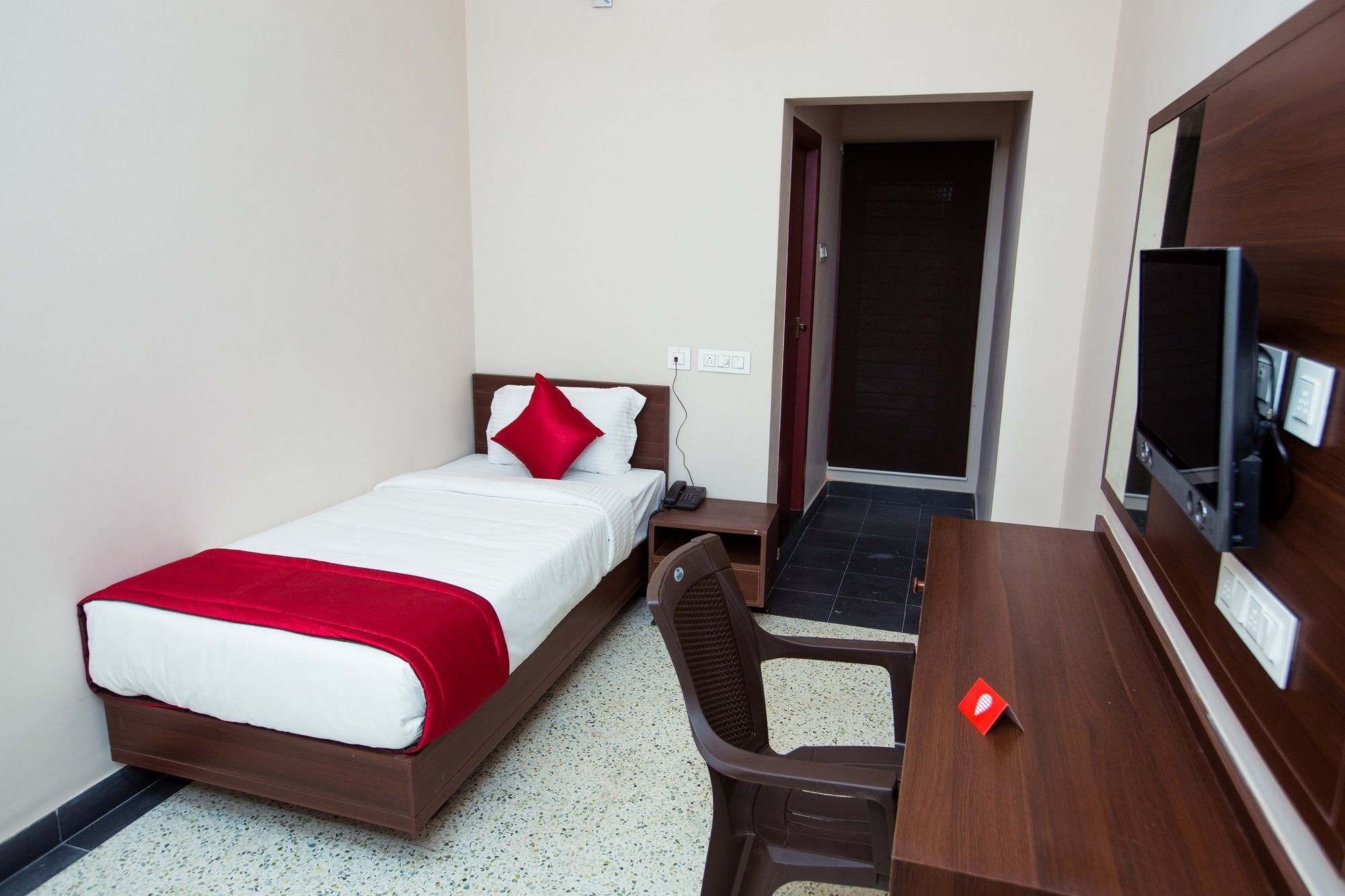 Oyo 10789 Ranga Hotel 2*