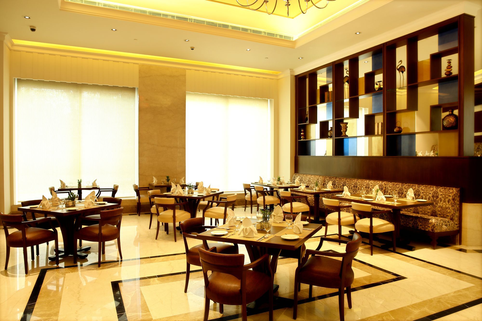 Hotel Ramada Plaza 5*