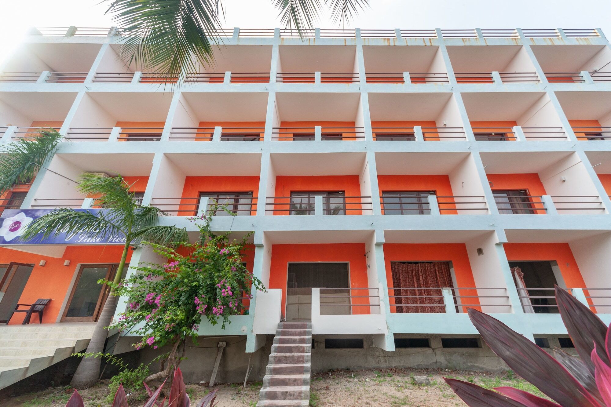 Oyo 22532 Purple View Hotel 2*
