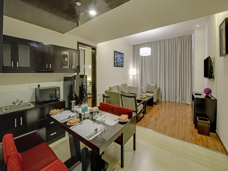 Hotel E