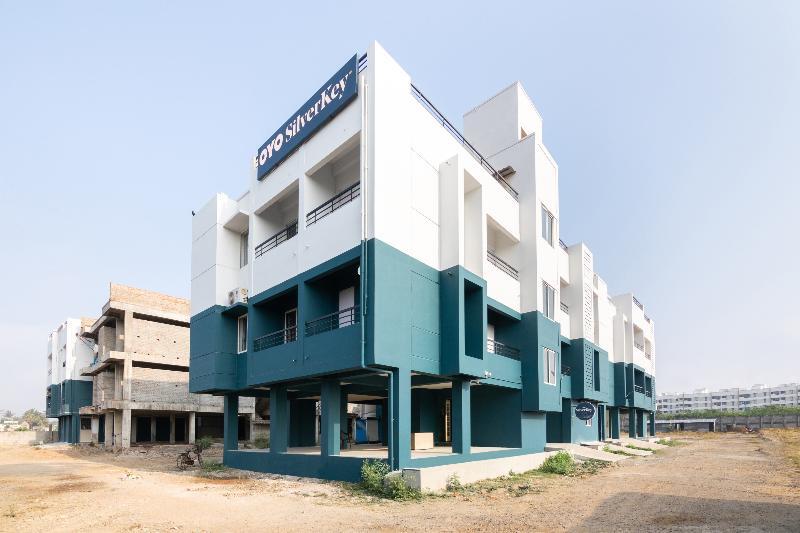 Hotel Silverkey Executive Stays 26881 Srm University Chennai