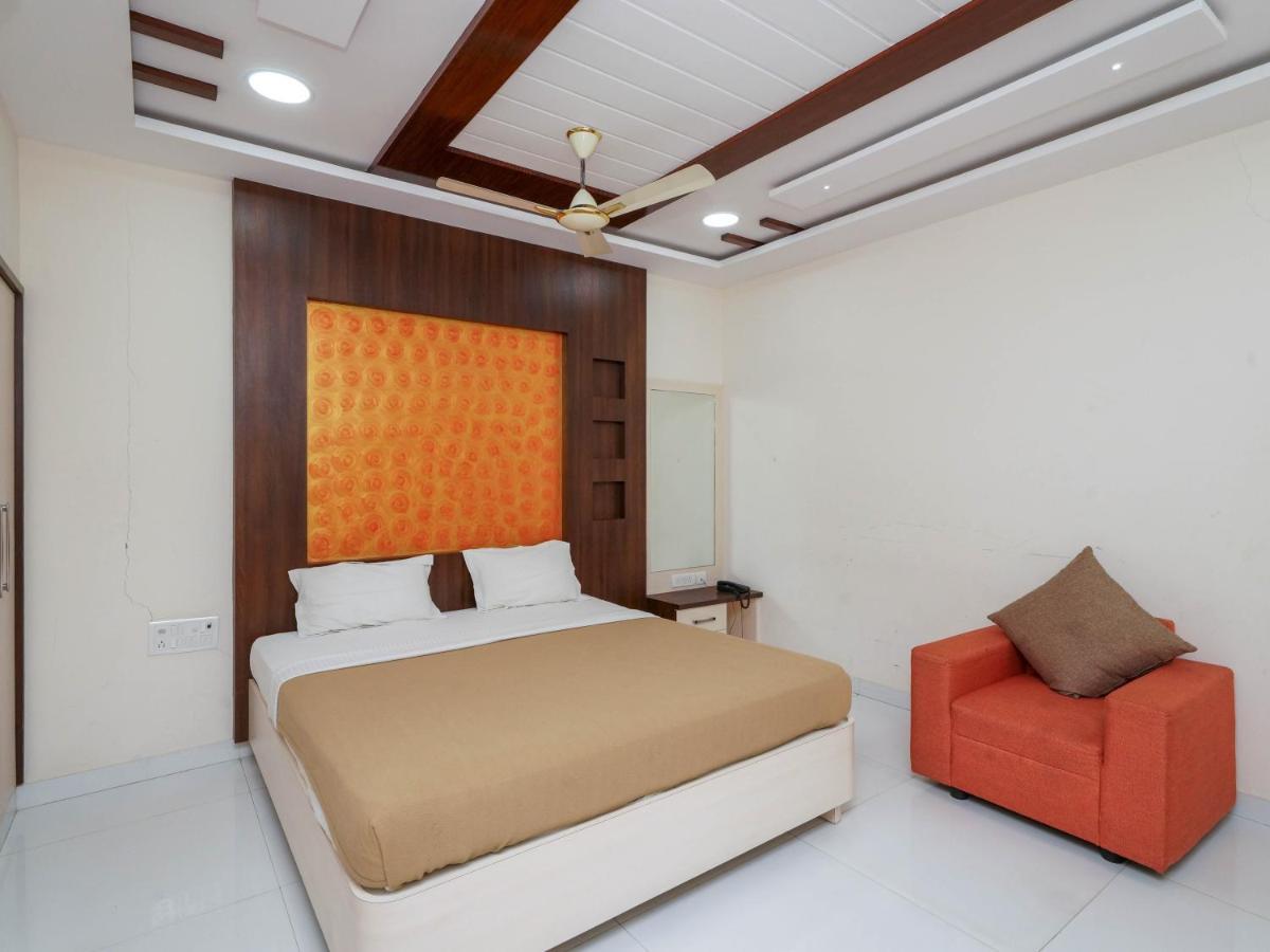 Hotel Skb Grand Days - Fully Vaccinated Staff 3*