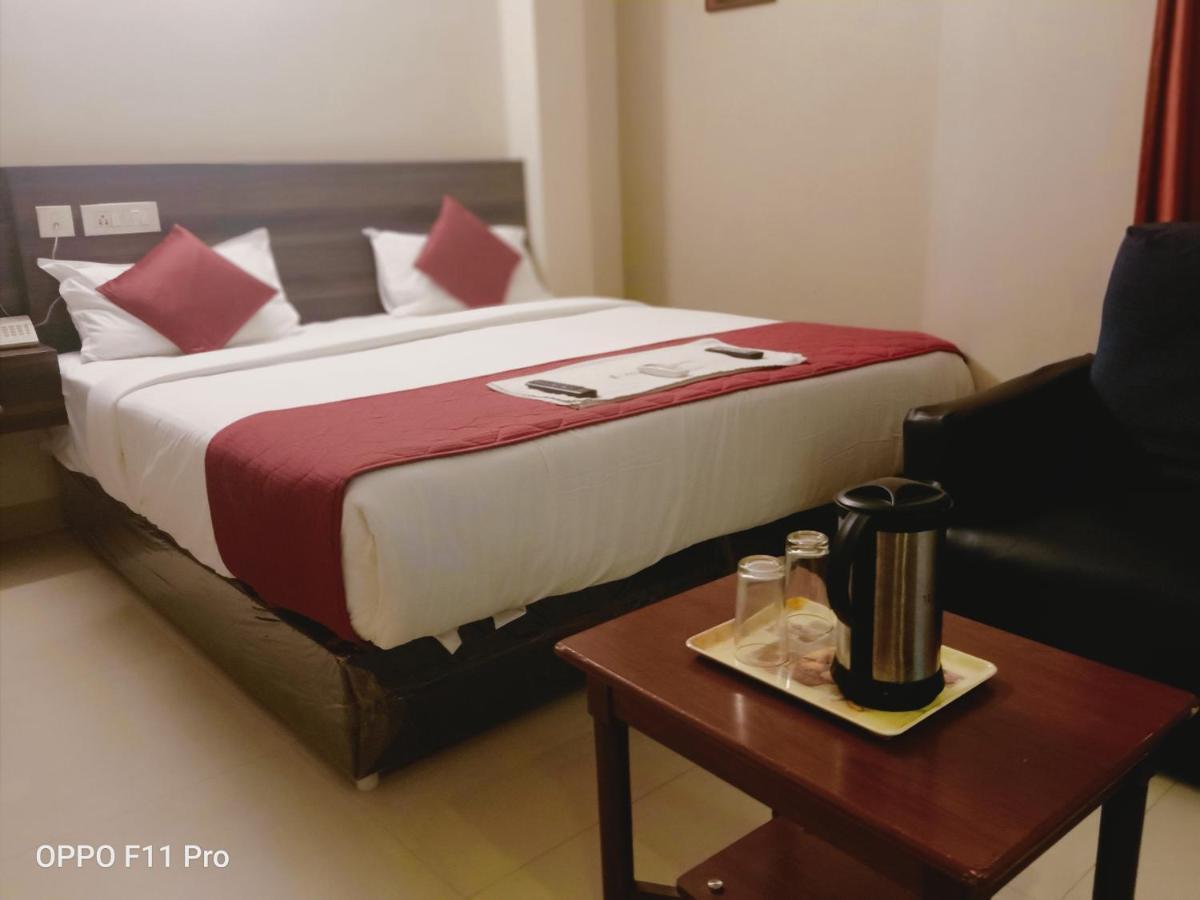 Hotel I-way Residency Perungudi