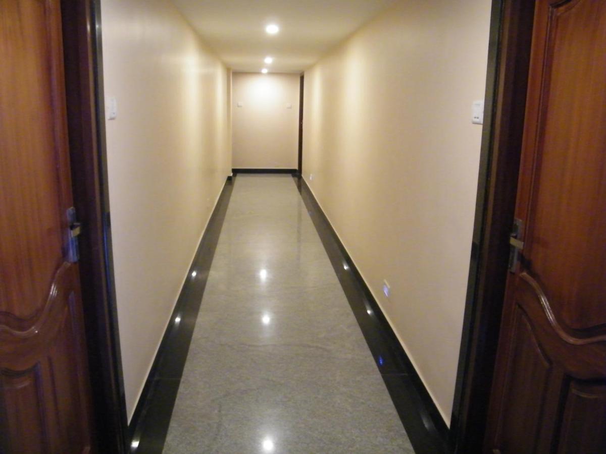 The White House Residency Hotel Chennai