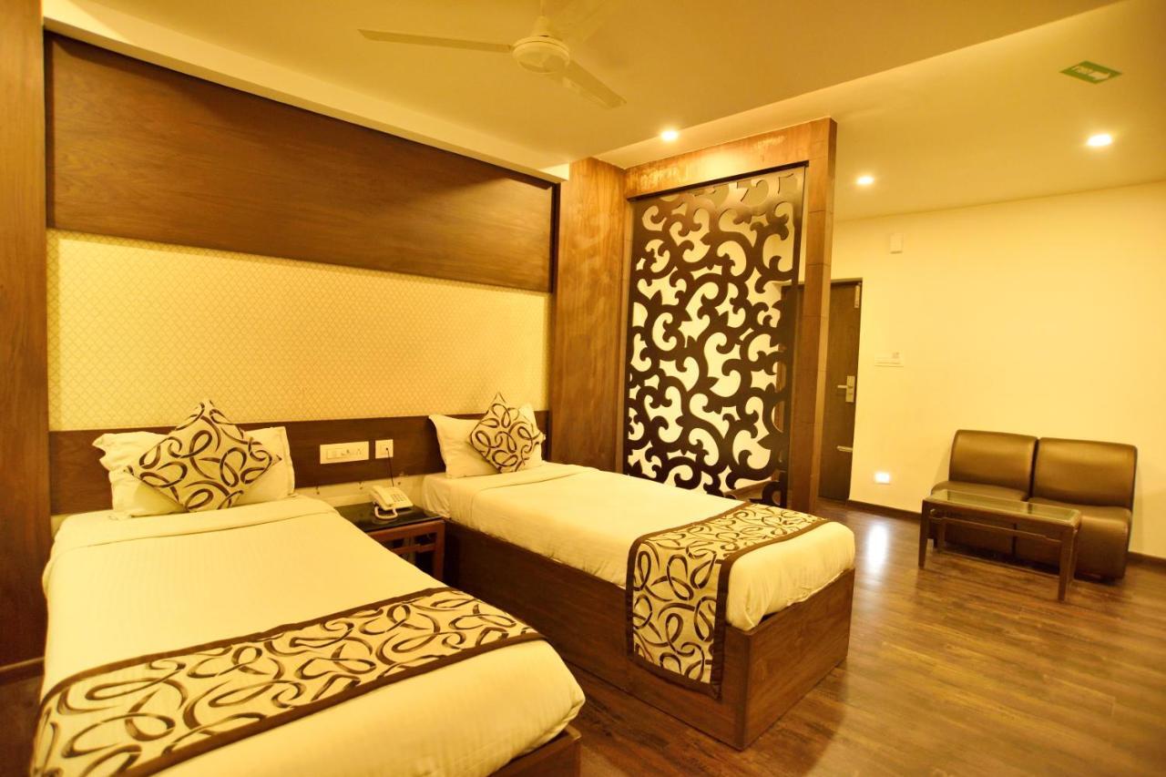 Economy hotel Sea Shell Residency