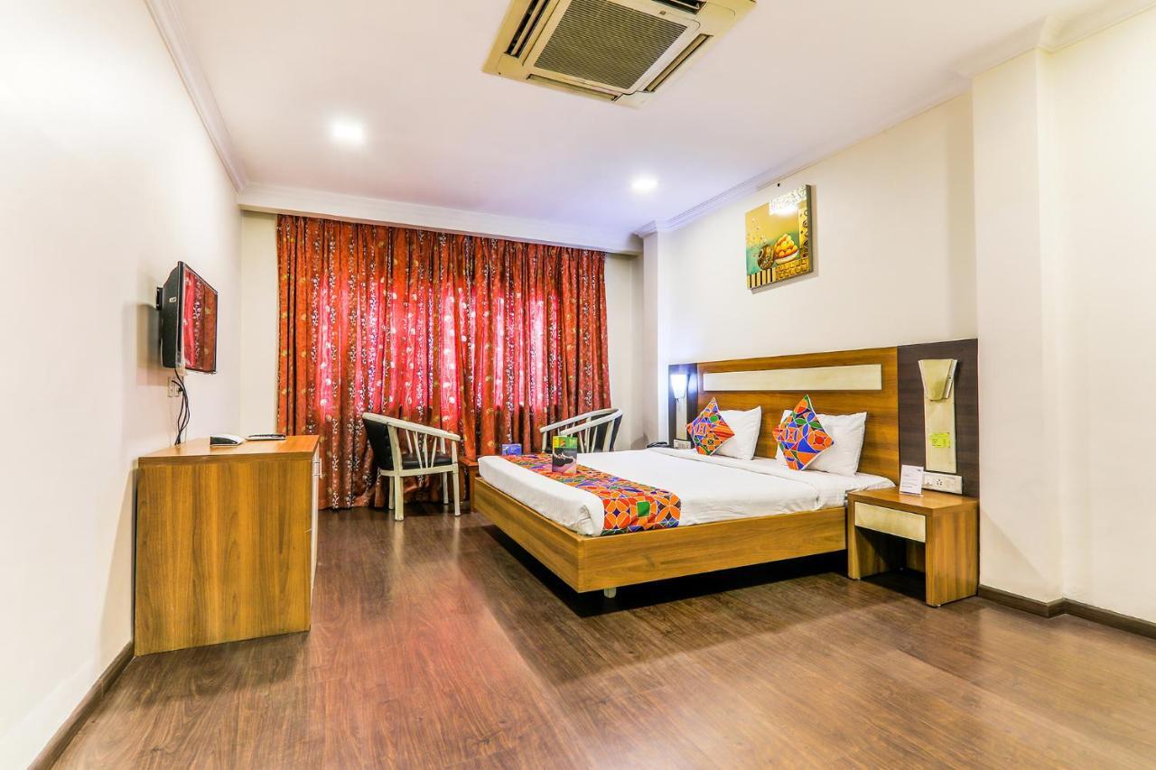 Fabhotel Royal Star Hotel