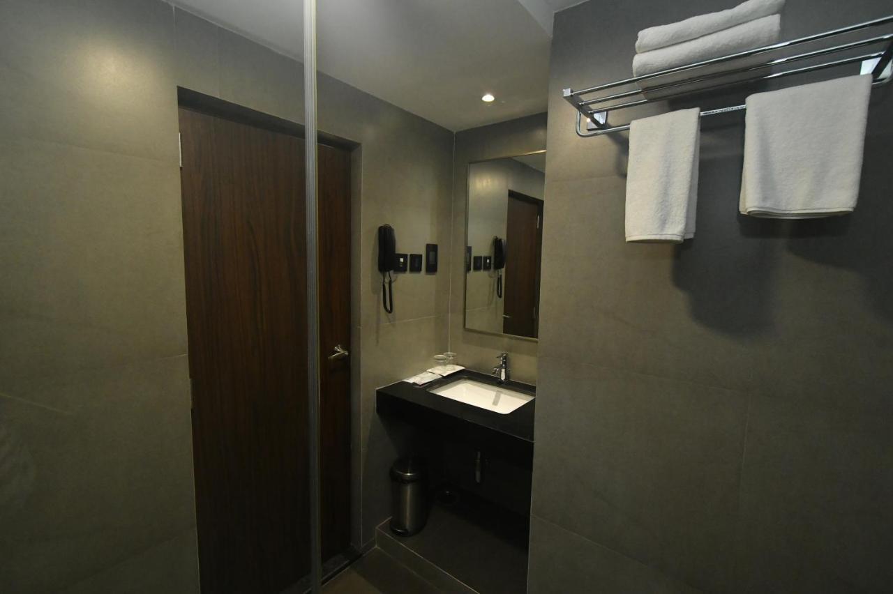 Ranjith 3* Chennai