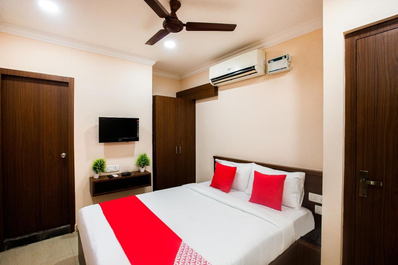 Hotel Park Tower 3*