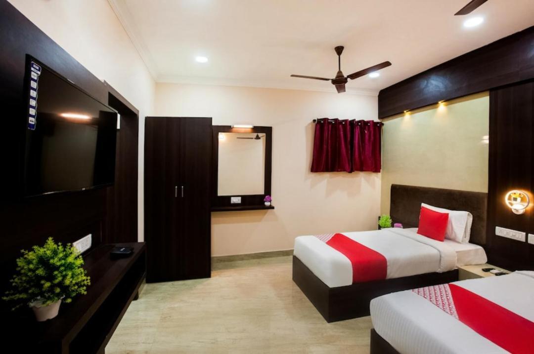 Park Tower Hotel 3*