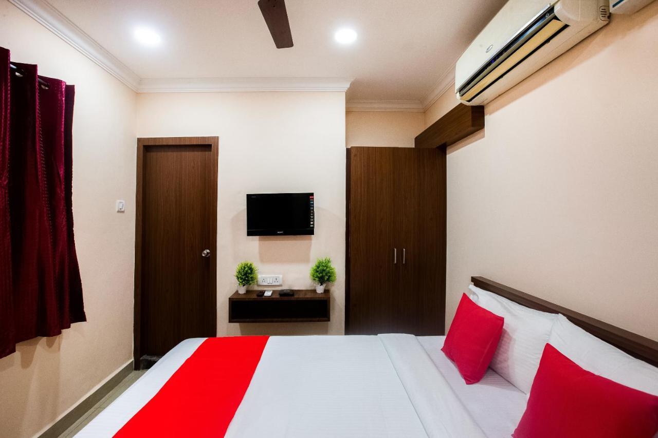 Park Tower Hotel