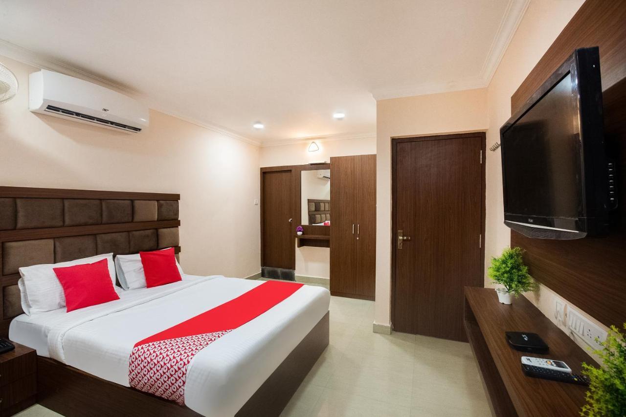 Park Tower Hotel 3*