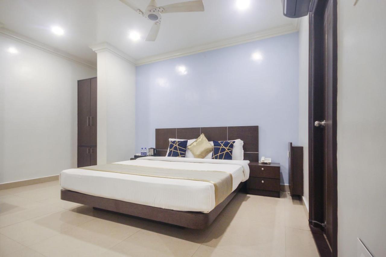 Palette - Bungalow8 & 3* Chennai