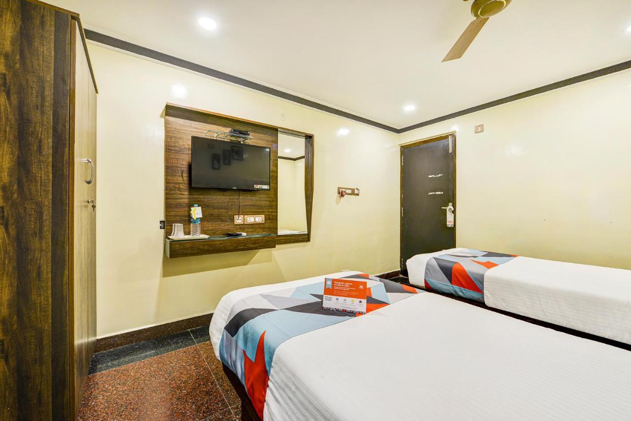 Oyo 5225 Neighbour Hotel 3*