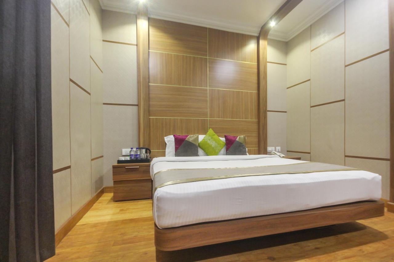 Palette - Bungalow8 & Chennai