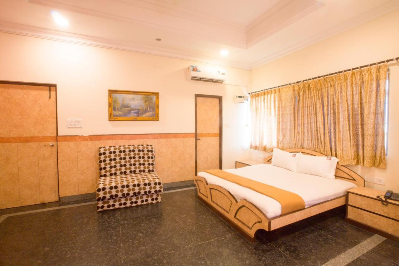Suriya International Hotel *
