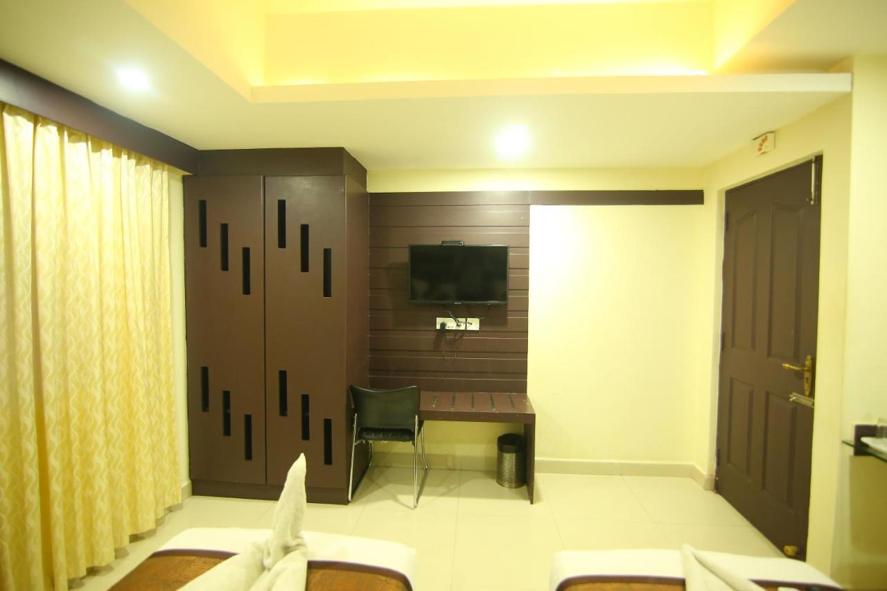Hotel White Mount 2*