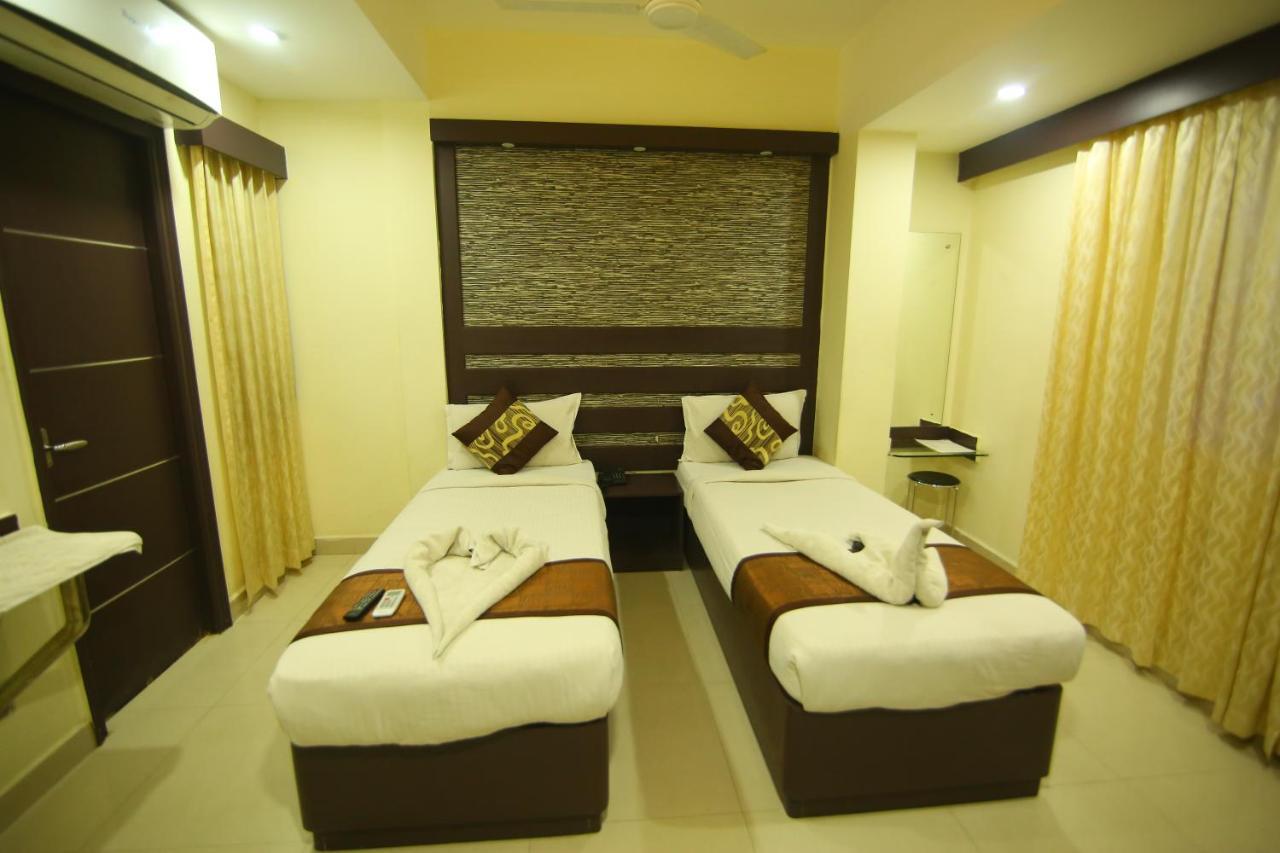 Hotel White Mount 2*