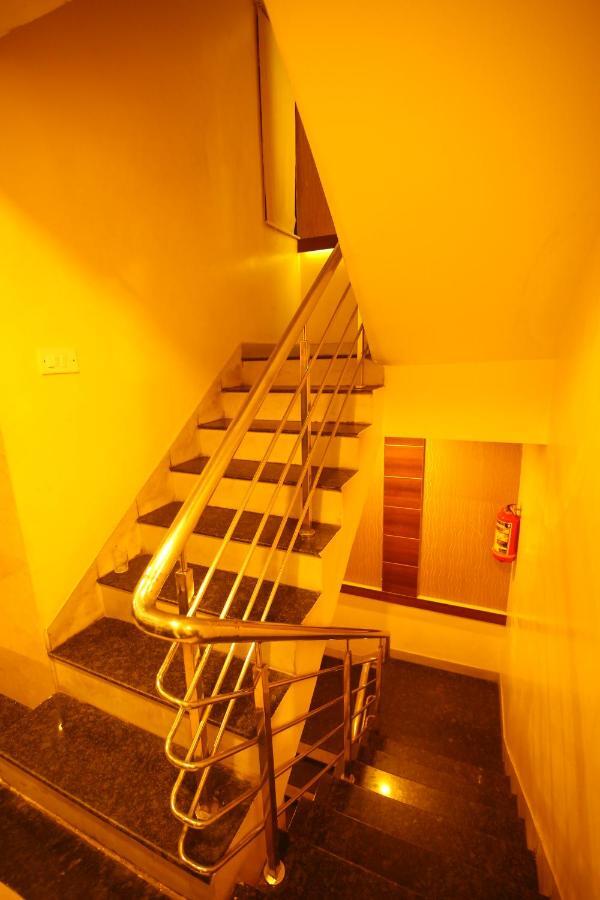 White Mount 2* Chennai