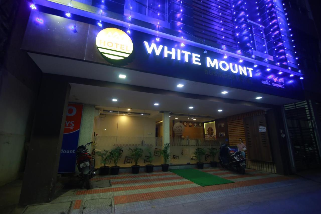 Hotel White Mount 2*
