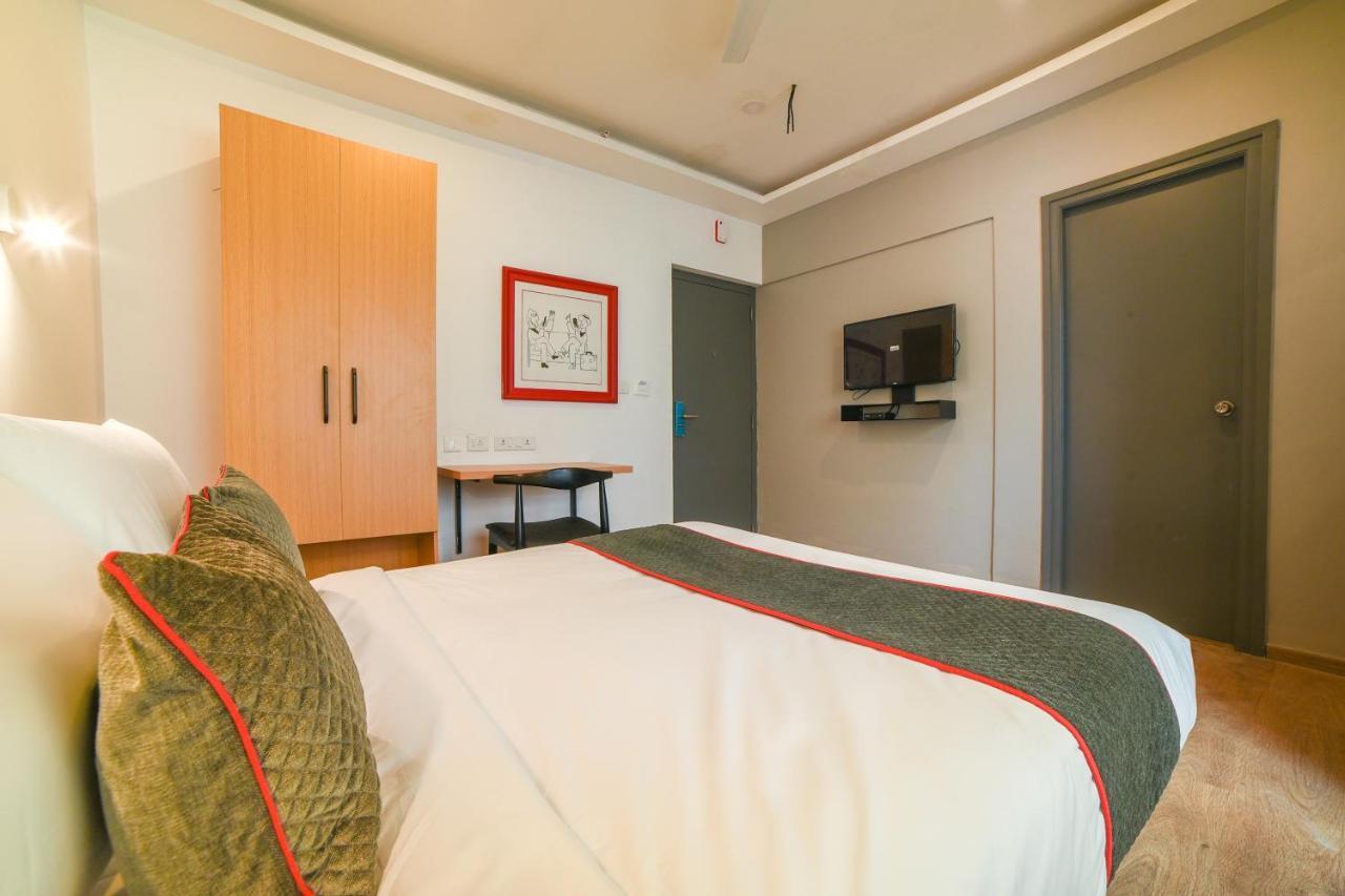 Oyo Townhouse 175 Pure Stays Near Airport Near International Airport Metro Station 3*