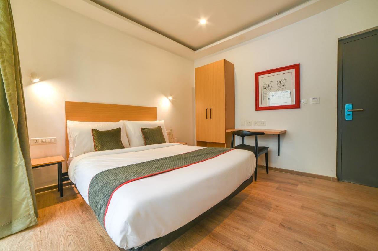 Oyo Townhouse 175 Pure Stays Near Airport Near International Airport Metro Station Hotel Chennai