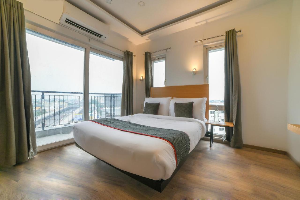 Hotel Oyo Townhouse 175 Pure Stays Near Airport Near International Airport Metro Station 3*