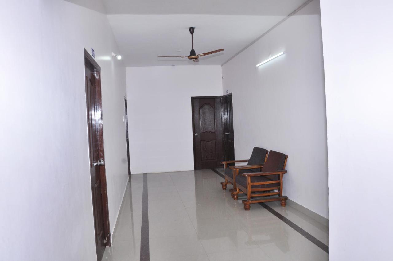 Kiruba Castle 4*