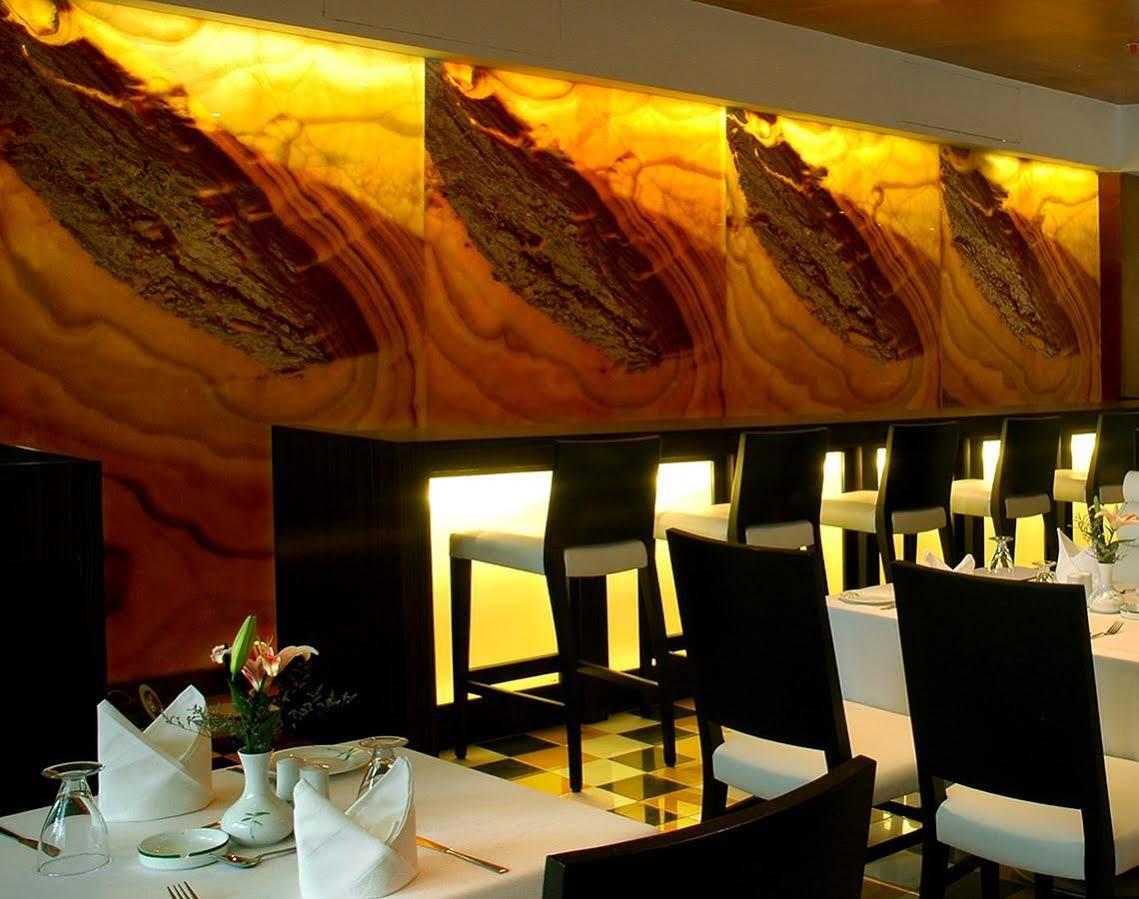 Hotel Park Plaza Omr 5*