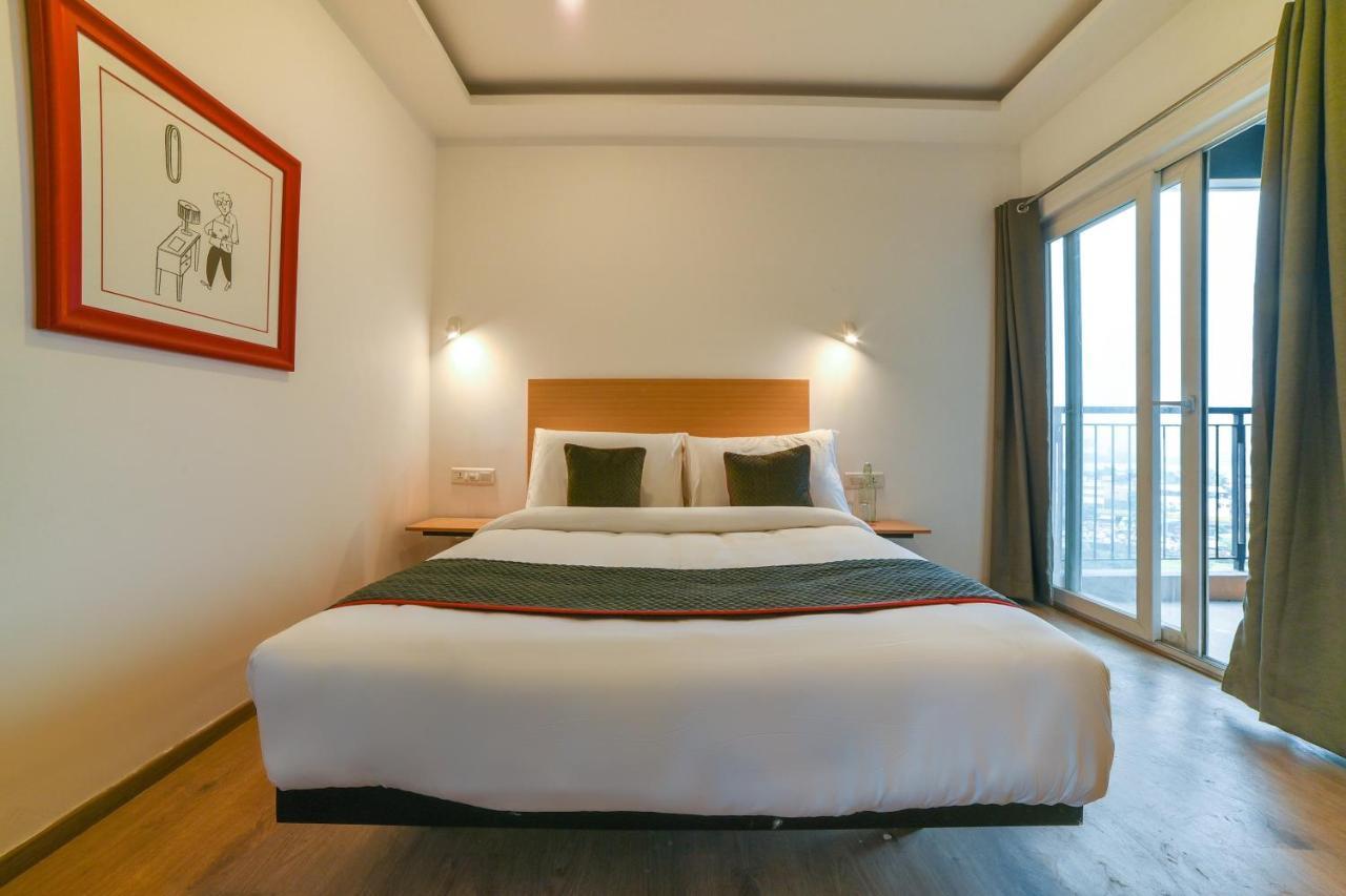 Hotel Oyo Townhouse 175 Pure Stays Near Airport Near International Airport Metro Station 3*