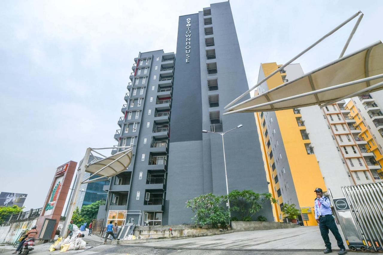 Oyo Townhouse 175 Pure Stays Near Airport Near International Airport Metro Station