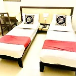 Hotel Half Moon Chennai