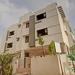 Itsy Hotels Rithika Inn Blossoms