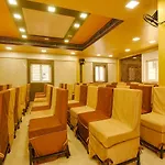 Fabhotel Vijaylakshmi Stay Inn - Nr Meenambakkam Metro Station