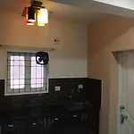 Pearl Service Apartment